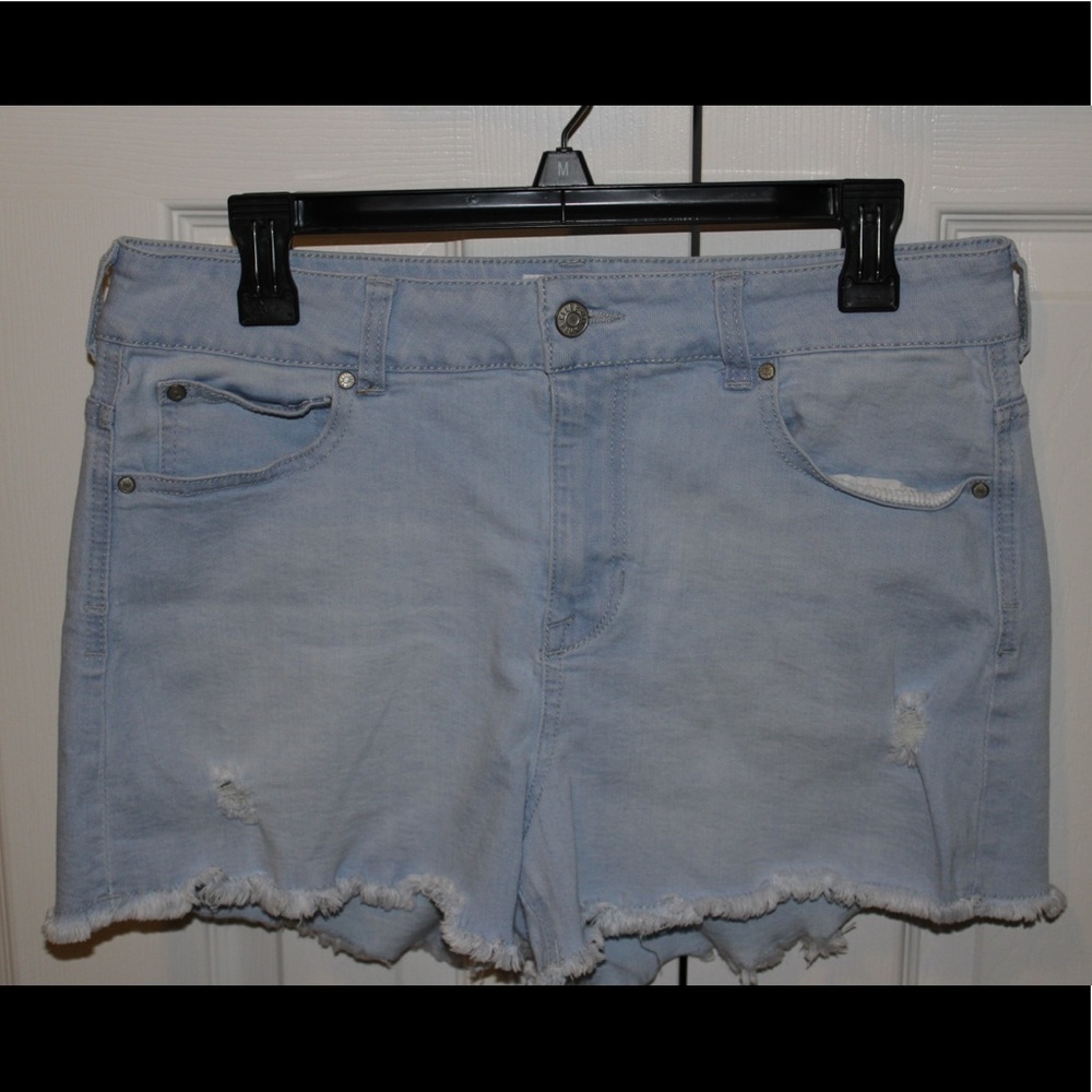 Lightly Colored Denim Shorts